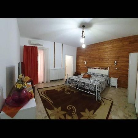 I Due Leoni Bed And Breakfast Laureana di Borrello Екстериор снимка